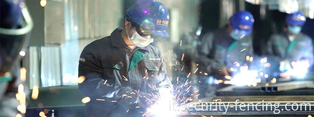 Vendita calda in polvere o recinzione in rete a filo saldato zincato rivestito in PVC